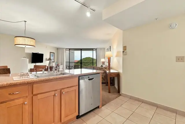 Listing Image for 3445 Lower Honoapiilani Rd 522 4 of 33