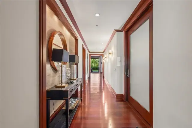 Listing Image for 1 Bay Dr 5102 21 of 40