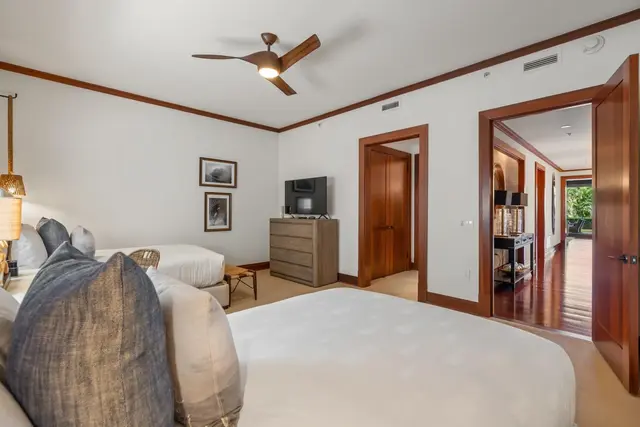 Listing Image for 1 Bay Dr 5102 33 of 40
