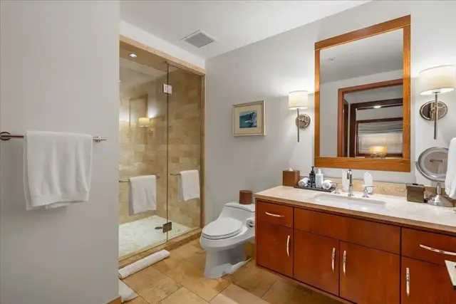 Listing Image for 1 Bay Dr 5102 35 of 40