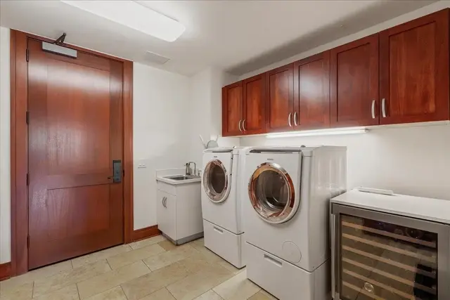 Listing Image for 1 Bay Dr 5102 39 of 40