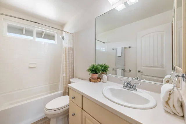 Listing Image for 124 Kapela Pl 29 of 41