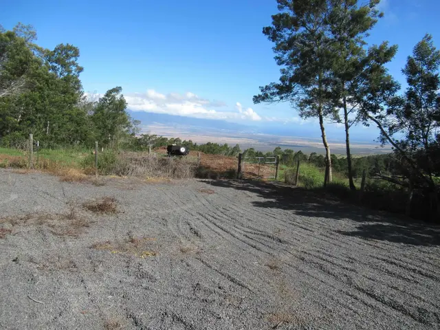 Listing Image for Kula Hwy 3 of 8