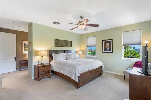 Listing Image for 99 Laukahi St 25 of 50