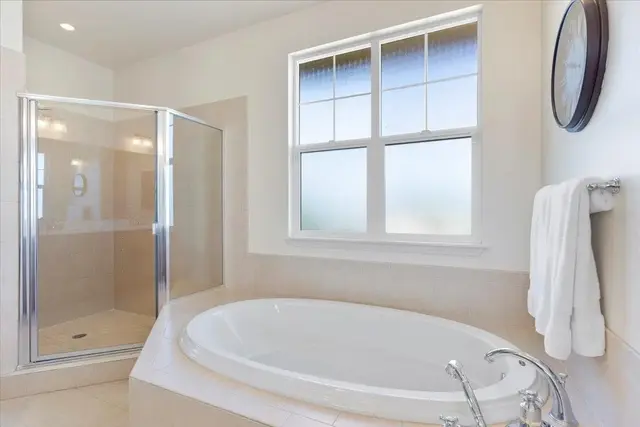 Listing Image for 99 Laukahi St 28 of 50