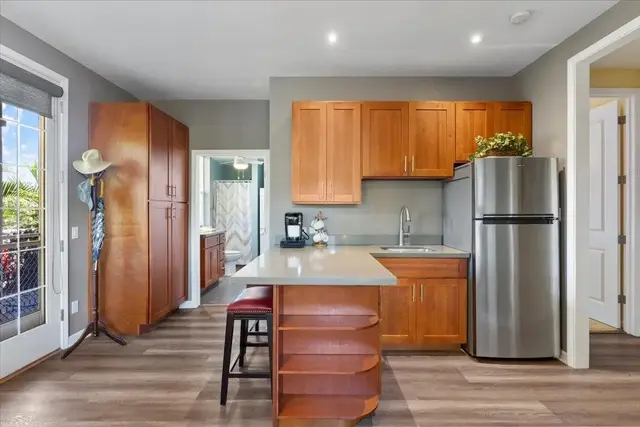 Listing Image for 99 Laukahi St 46 of 50