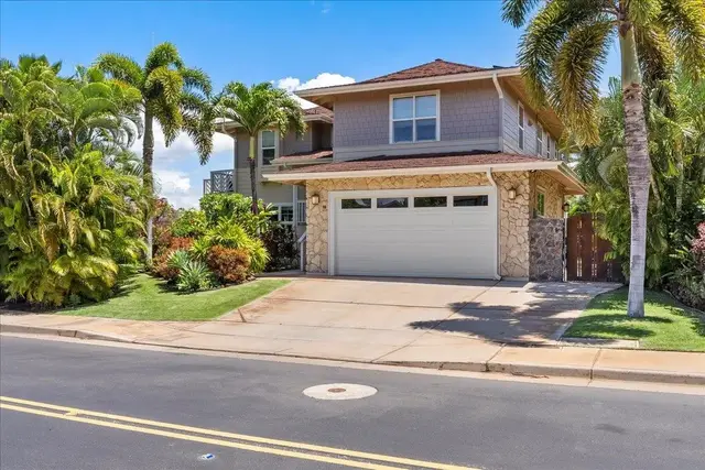 Listing Image for 99 Laukahi St 5 of 50