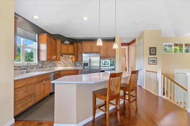 Listing Image for 99 Laukahi St 8 of 50