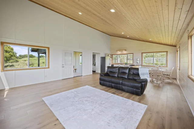 Listing Image for 34701 Piilani Hwy 6 of 41