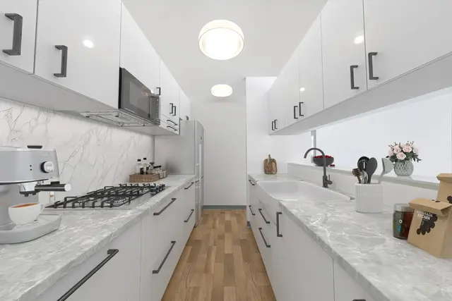 Listing Image for 1119 Onaha St 11 of 25