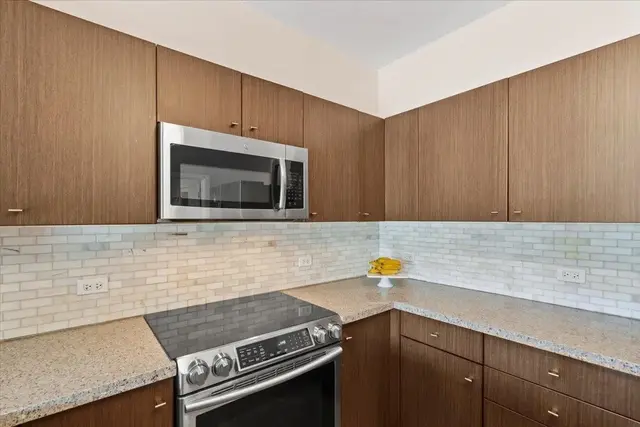 Listing Image for 45 Kanani Rd 111 7 of 35