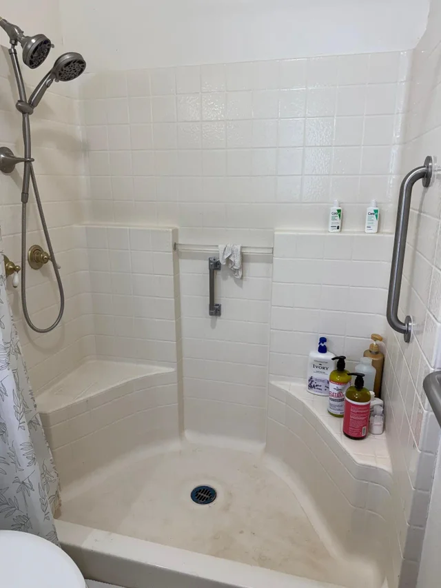 Listing Image for 2003 Kahekili Hwy 25 of 41