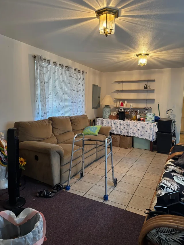 Listing Image for 2003 Kahekili Hwy 31 of 41