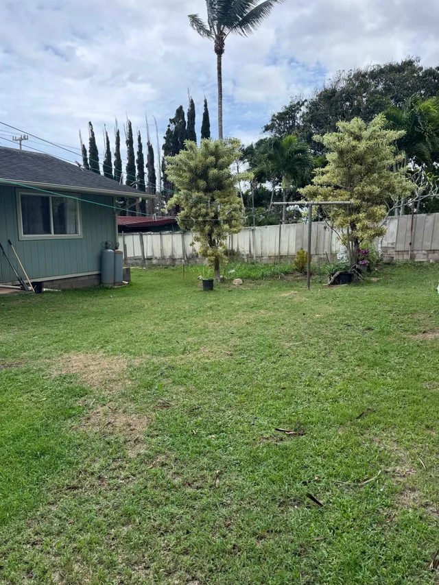 Listing Image for 2003 Kahekili Hwy 6 of 41