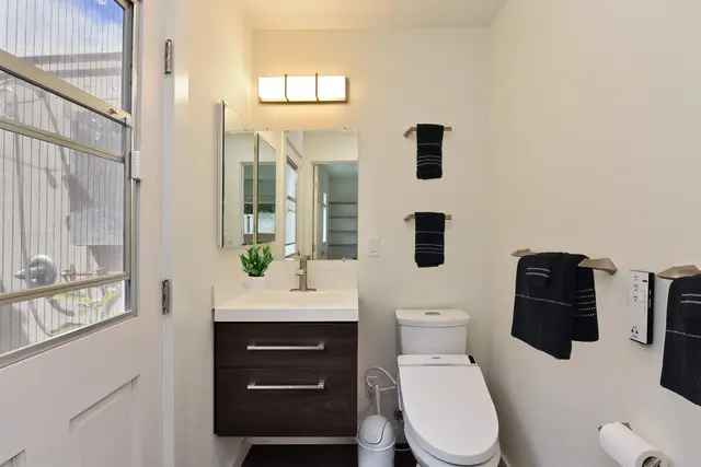 Listing Image for 5184 Lwr. Honoapiilani Rd C 35 of 38