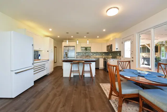 Listing Image for 5184 Lwr. Honoapiilani Rd C 5 of 38