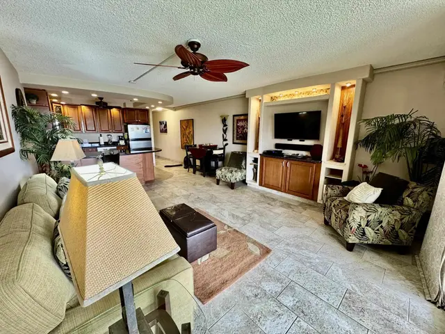 Listing Image for 2695 S Kihei Rd 10213 5 of 43