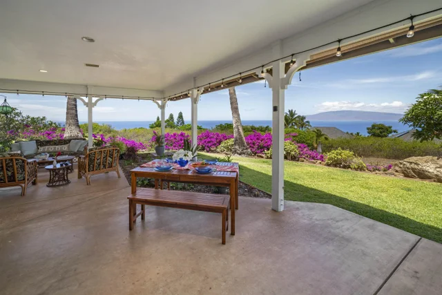 Listing Image for 23 W Huapala Pl 24 of 37