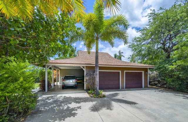 Listing Image for 23 W Huapala Pl 28 of 37