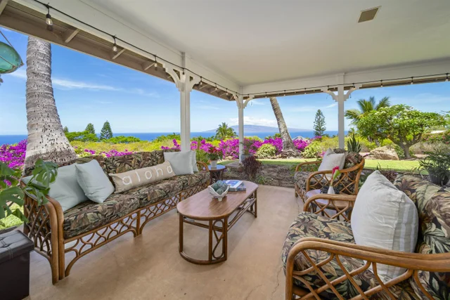 Listing Image for 23 W Huapala Pl 3 of 37