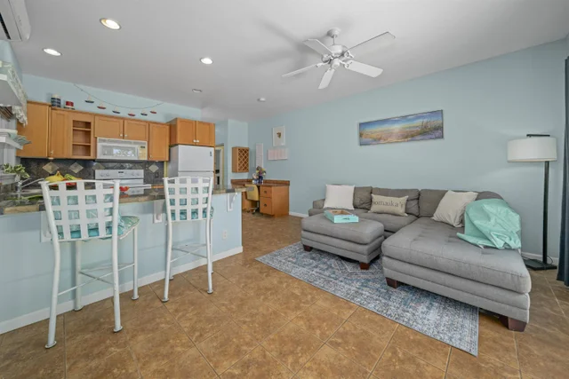 Listing Image for 23 W Huapala Pl 32 of 37