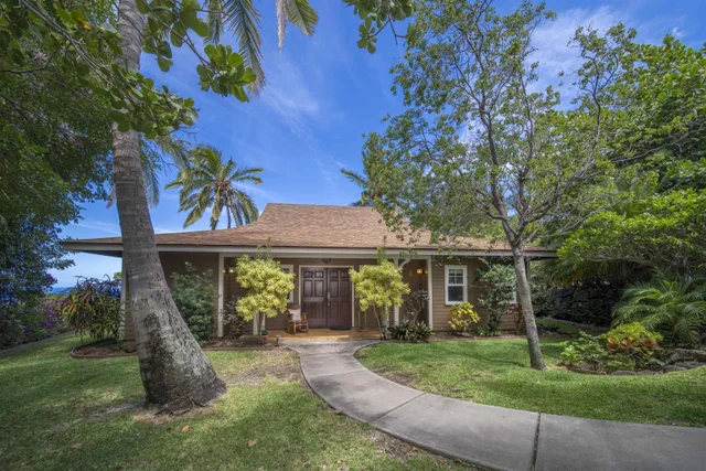 Listing Image for 23 W Huapala Pl 8 of 37