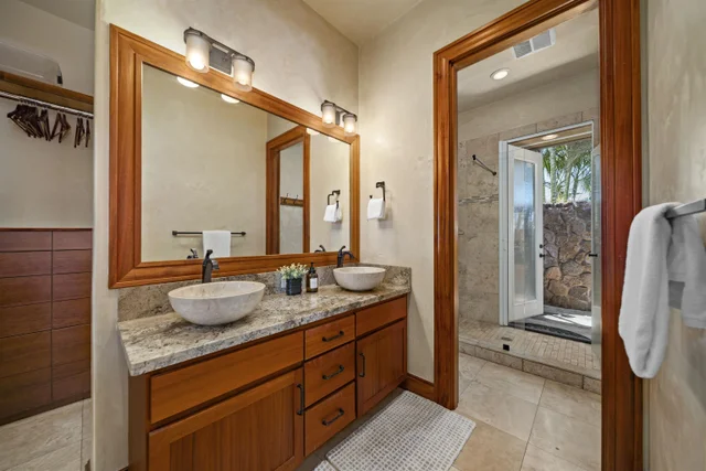 Listing Image for 52 Iliahi Way 12 of 38