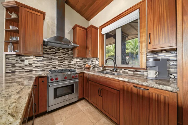 Listing Image for 52 Iliahi Way 19 of 38