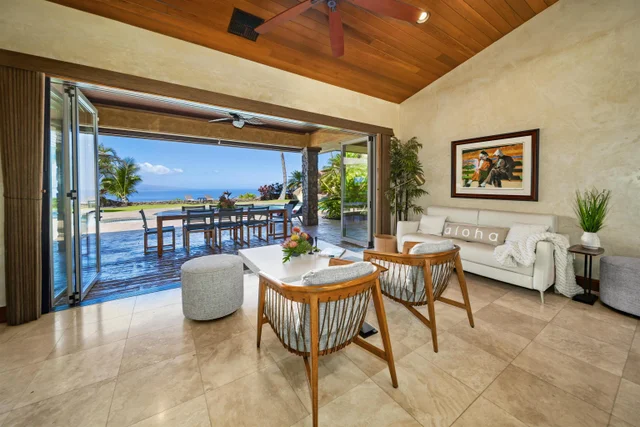 Listing Image for 52 Iliahi Way 2 of 38