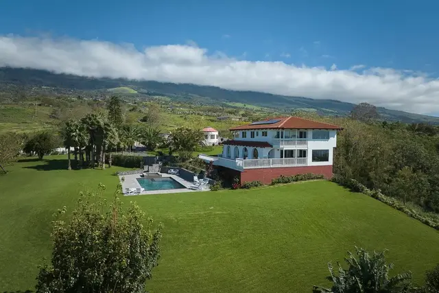 Listing Image for 1260 Naalae Rd 5 of 50
