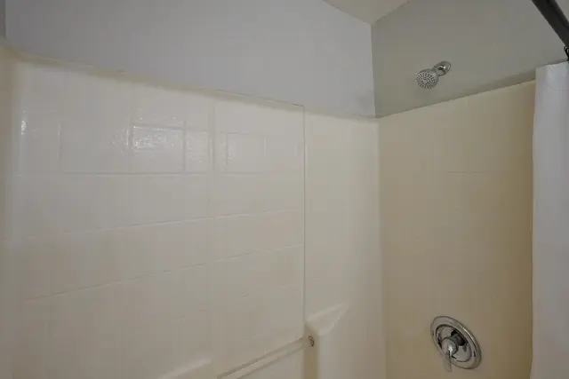 Listing Image for 56 Kunihi Ln 323 19 of 44