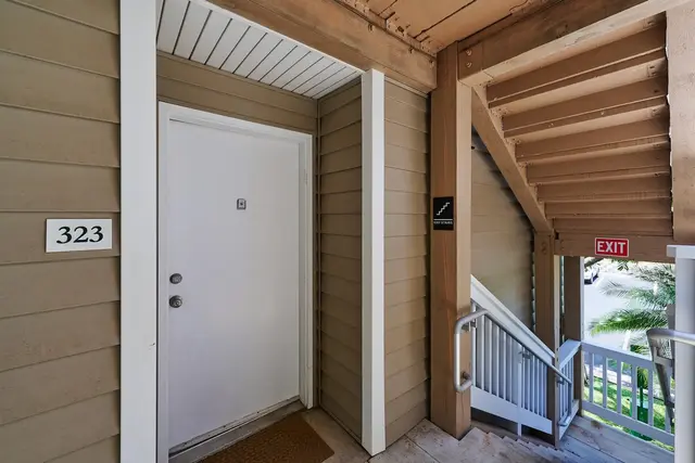 Listing Image for 56 Kunihi Ln 323 33 of 44