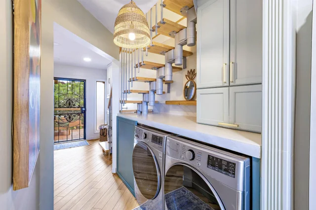 Listing Image for 50 Puu Anoano St 1704 12 of 49