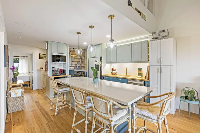 Listing Image for 50 Puu Anoano St 1704 13 of 49