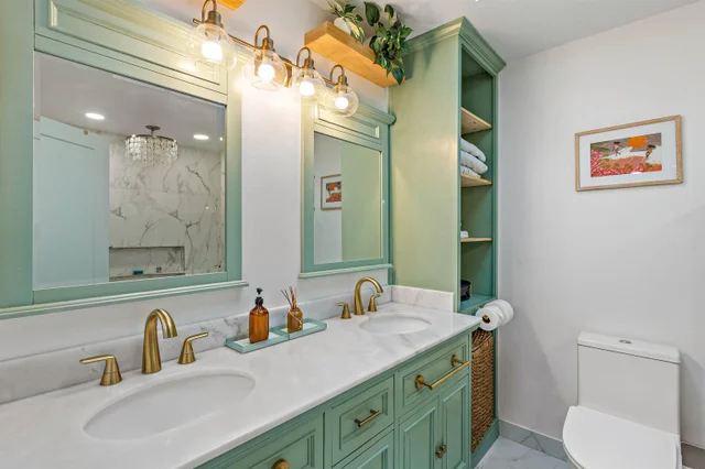 Listing Image for 50 Puu Anoano St 1704 21 of 49