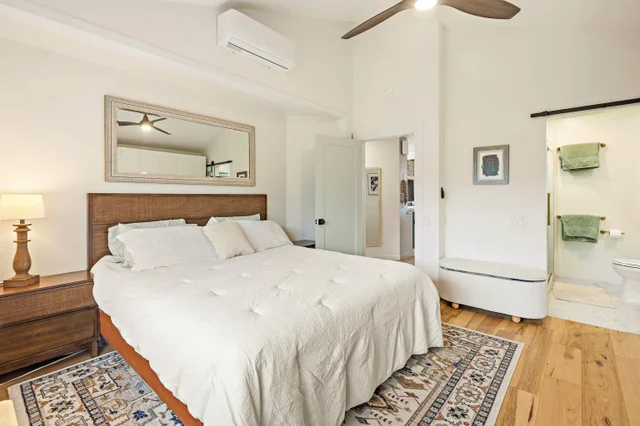 Listing Image for 50 Puu Anoano St 1704 26 of 49