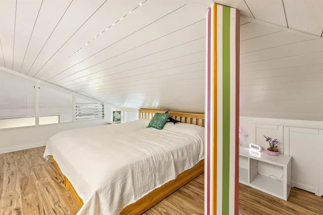 Listing Image for 50 Puu Anoano St 1704 40 of 49