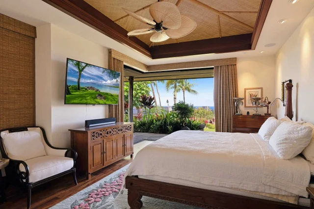 Listing Image for 137 Anapuni Loop 12 of 19