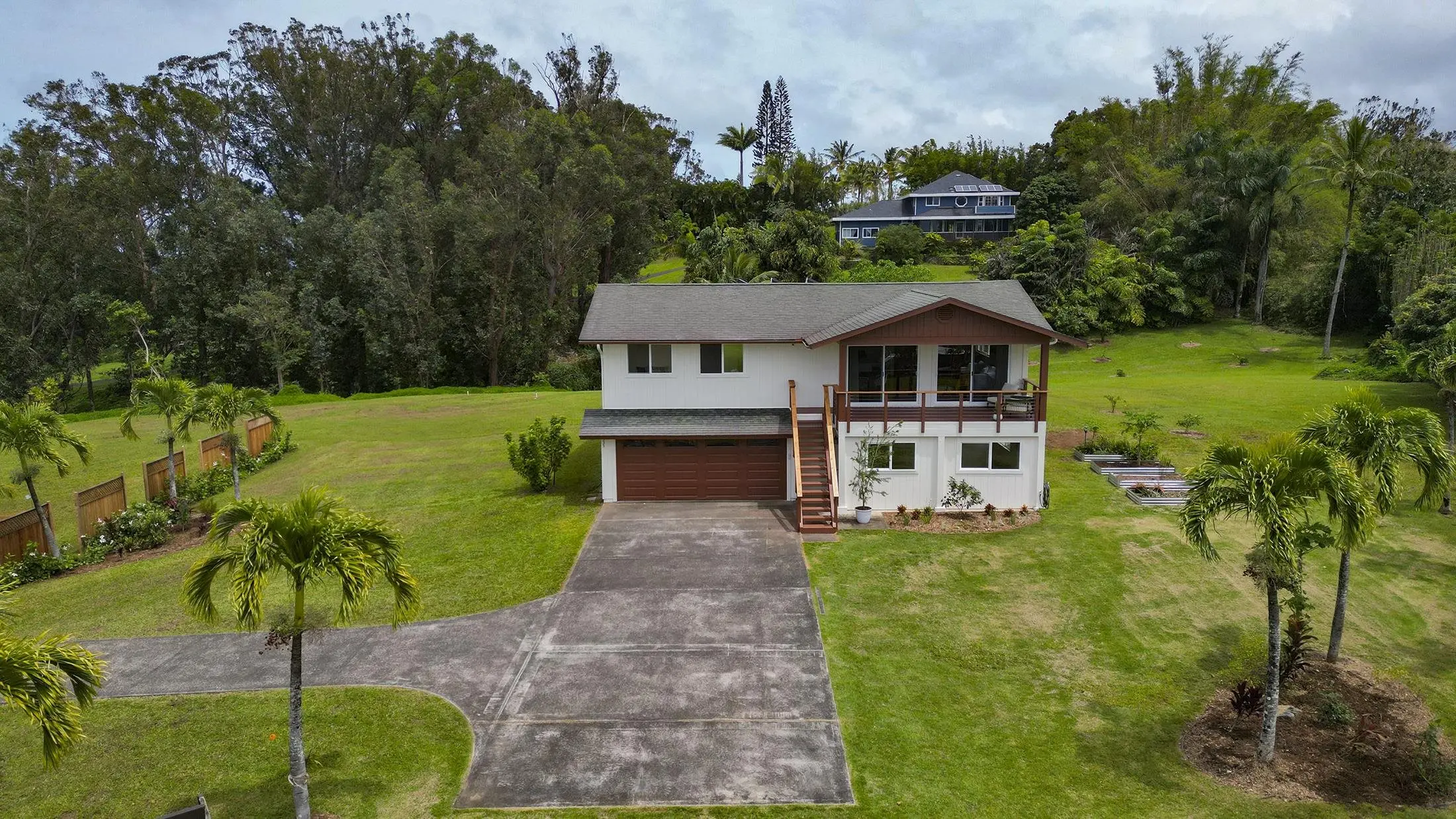 Photo of Listing #409231