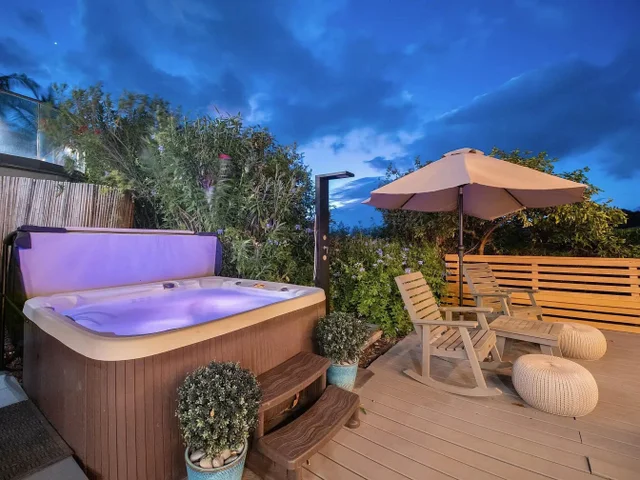 Listing Image for 19 Holomakani Pl 40 of 50