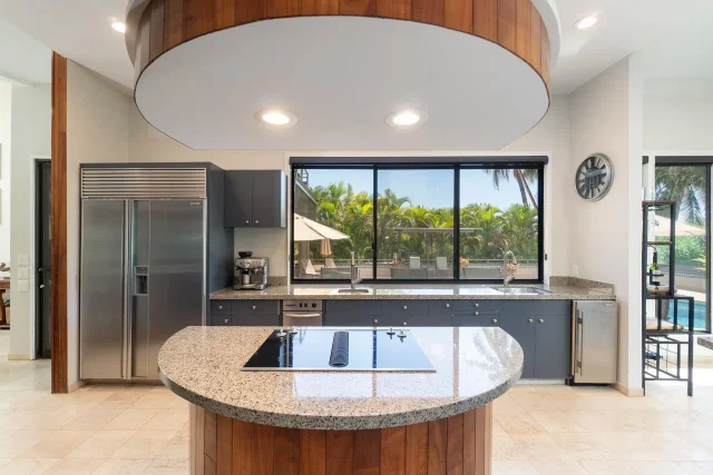 Listing Image for 19 Holomakani Pl 8 of 50