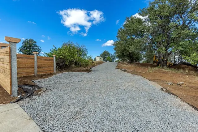 Listing Image for 26 Kula Hwy Unit A 17 of 32