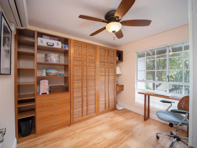 Listing Image for 160 Keonekai Rd 17-204 13 of 18