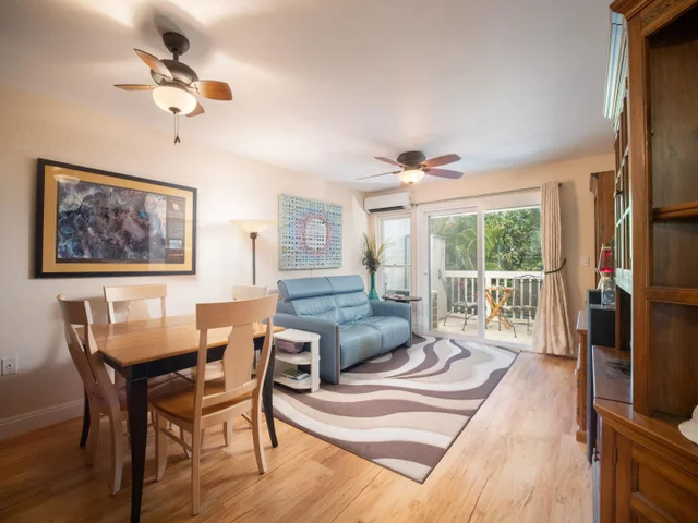 Listing Image for 160 Keonekai Rd 17-204 2 of 18