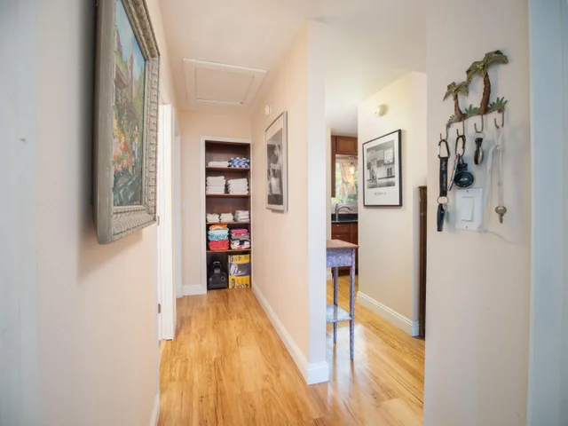 Listing Image for 160 Keonekai Rd 17-204 7 of 18