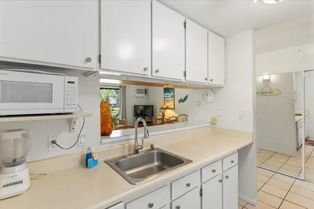Listing Image for 1299 Uluniu Rd D-103 13 of 40