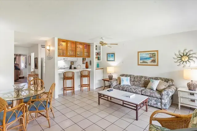 Listing Image for 1299 Uluniu Rd D-103 2 of 40