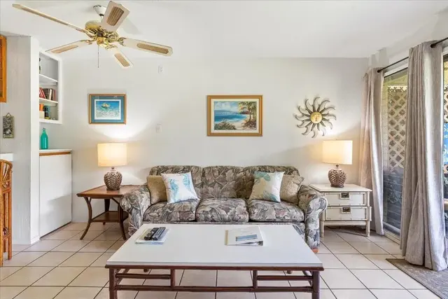 Listing Image for 1299 Uluniu Rd D-103 8 of 40