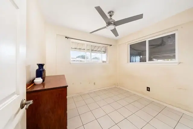 Listing Image for 243 Moali St 16 of 41