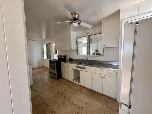 Listing Image for 205 Ala Malama Ave 15 of 23